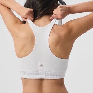 NEW WITH TAG Alo White Sports Sweatshirt Bra